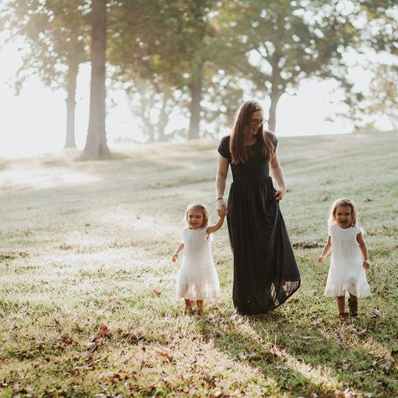 Meet your Posher, Colleen - Picture 1 of 1